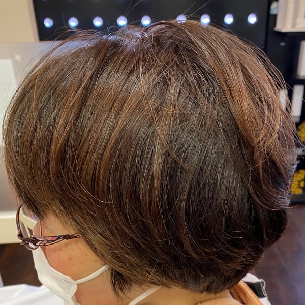 脱白髪染め、ふんわりボブ