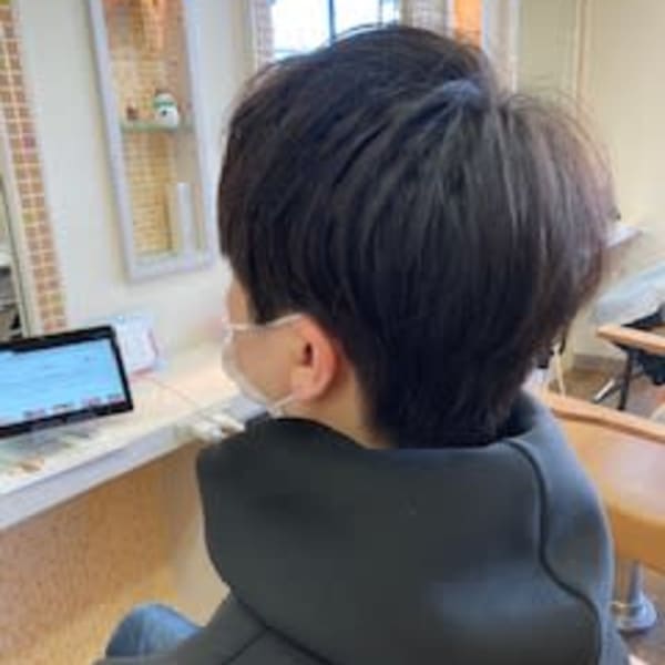 ナチュラルショートヘア