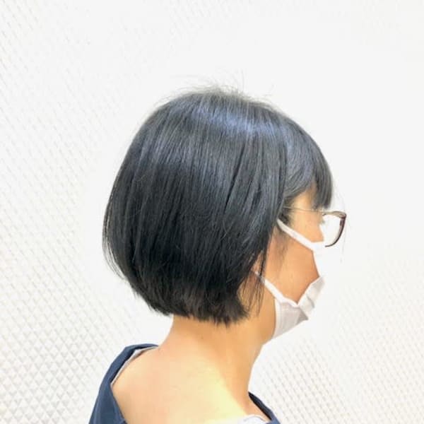 黒髪/耳掛け/ショートボブ/ショート/30代40代50代/