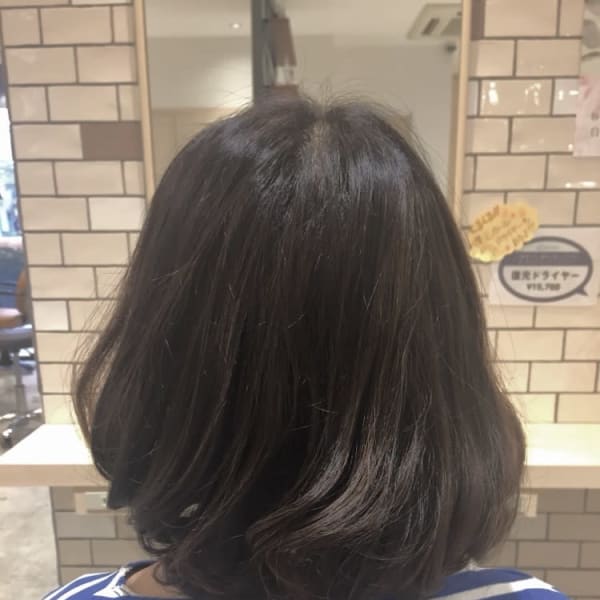 スモーク?シークレットハイライトのボブスタイル