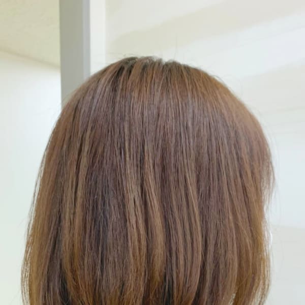 外ハネ　ウルフカット