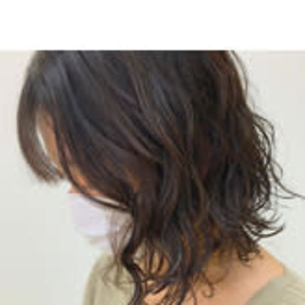 大人小顔ガーリーパーマ