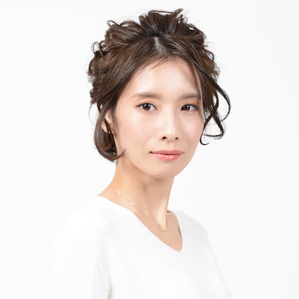 ショートでも華やか!ハーフアップアレンジ