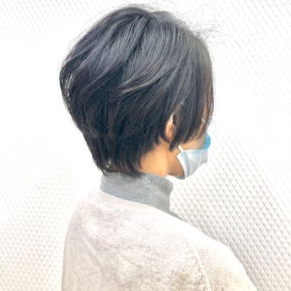 黒髪/白髪染め/40代50代60代/ショートカット/ひし型/