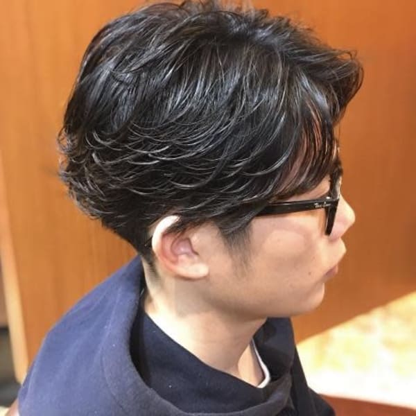 パーマでナチュラルに毛流れ再現可能!