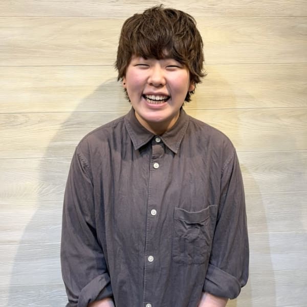 N° il duca 札幌駅前店【ナンバー イル デュッカサッポロエキマエテン】のスタッフ紹介。MISA