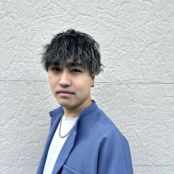 Hair&Make MODE K's 宝塚店【モードケイズ】のスタッフ紹介。益田 直幸