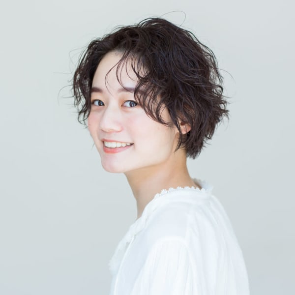 ゆるめウェーブ　ショートヘア|MERCI