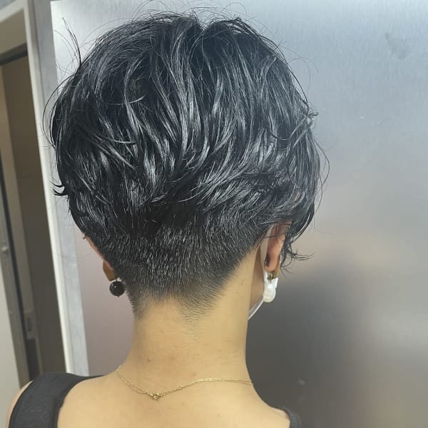 【奏子】刈り上げショートパーマ