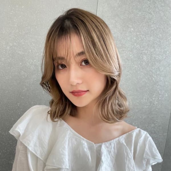 韓国風くびれボブ　似合わせカット　アースカラー