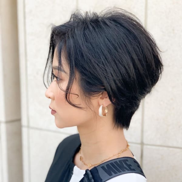 【森光隼人】前下がりショートボブ|Gold woodpecker