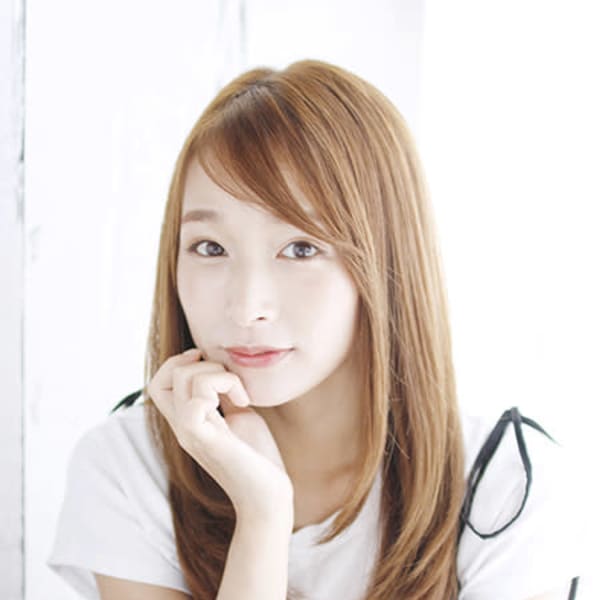 内巻きストレートスタイル