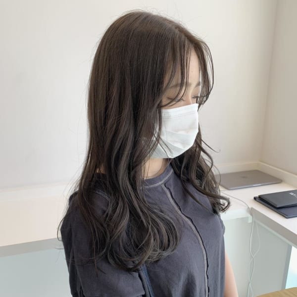 透明感グレージュ