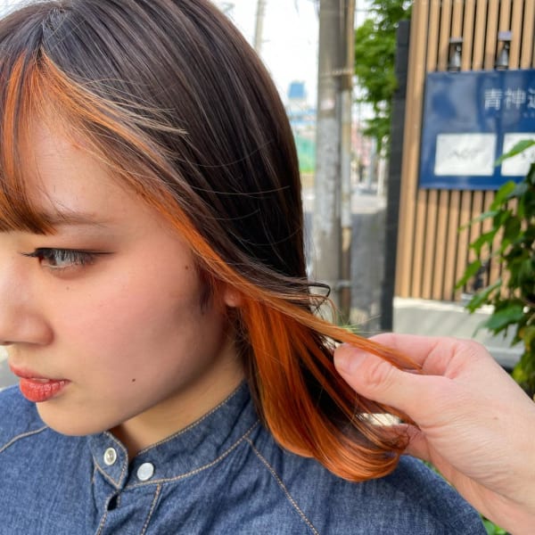 オレンジインナーカラー×前髪インナー　ベージュカラー