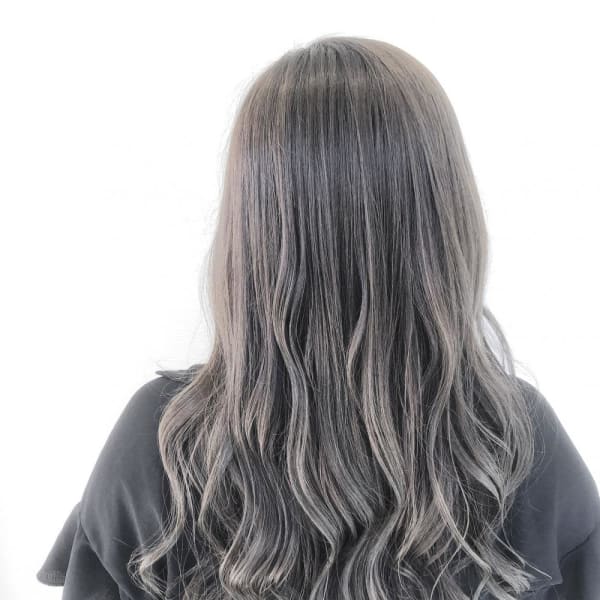 シルバーグレー