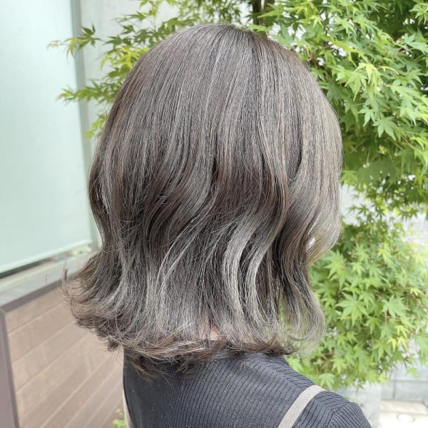 透明感たっぷりなオリーブカラー
