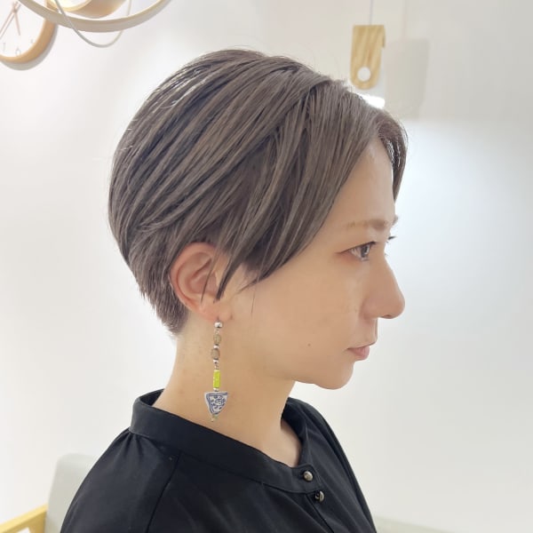 ホワイトベージュショート