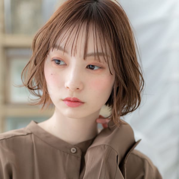 大人ハイライト外国人風小顔エアリーミディ ヘルシースタイル