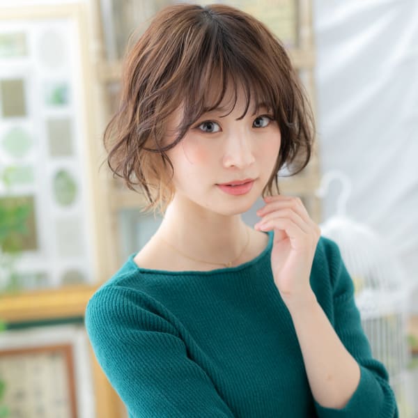 イヤリングカラー韓国風ゆるふわボブウルフ　ボブショート