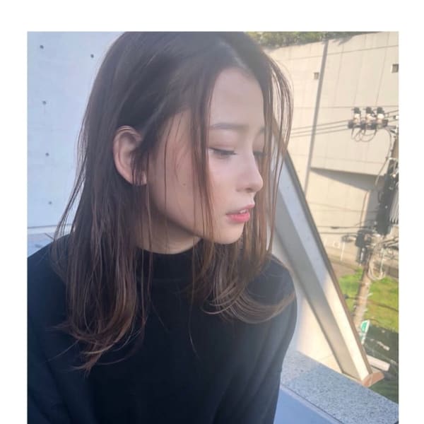 センターパート黒髪アラサーアラフォーヘアスタイル梅ヶ丘美容室