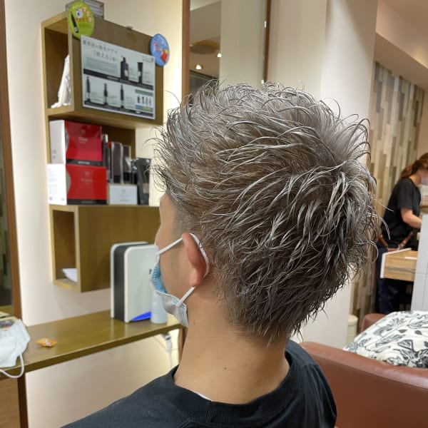 スパイスショート×ホワイトベージュ|HAIR BRAND Link 【リンク】トアロード店