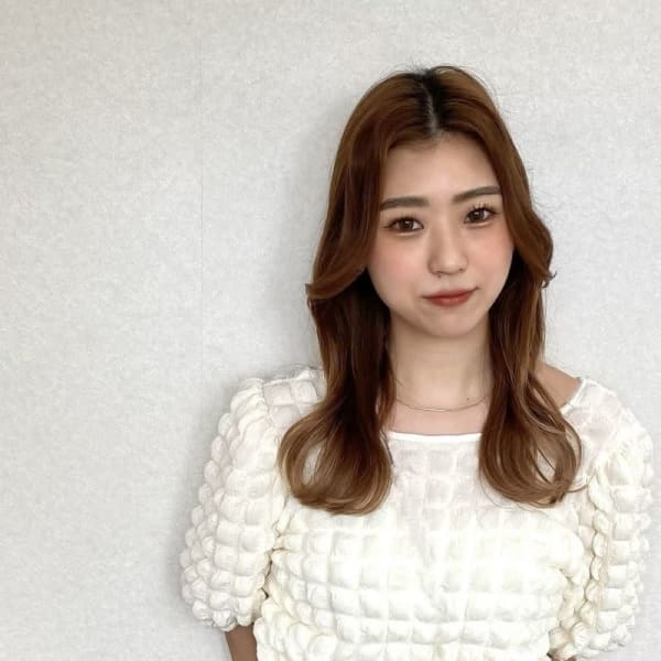 全席個室美容室 Zina 船橋 髪質改善&トリートメント【ゼンセキコシツビヨウシツ ジーナ フナバシ カミシツカイゼン】のスタッフ紹介。門脇 愛花