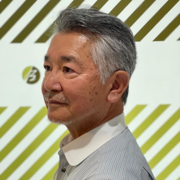 大人のショートスタイル