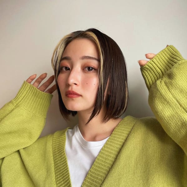 フェイスフレーミングボブ