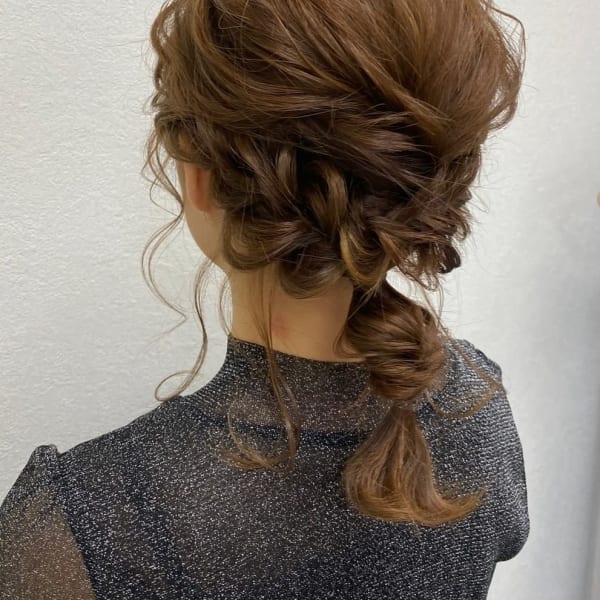 編み下ろし風ポニーテール