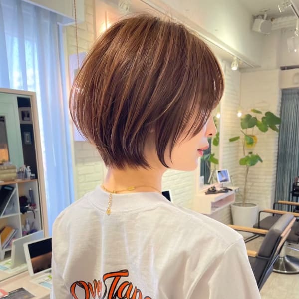 大人美人ショート　似合わせカット　アースカラー