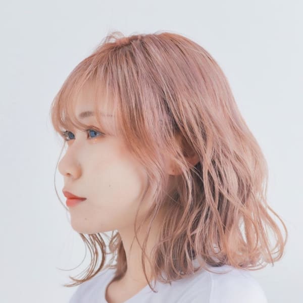 ペールピンクカラー