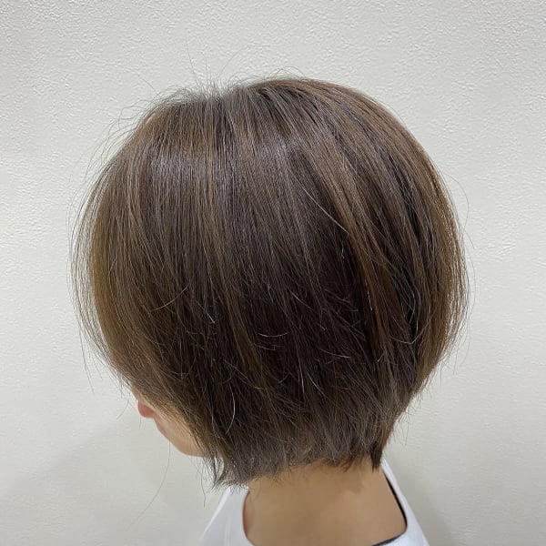 大人ショートボブ/束感ショート