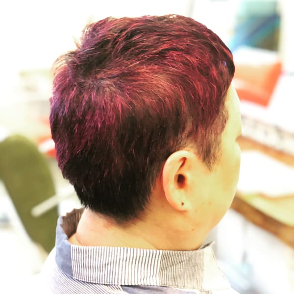 上品で鮮やかなグレイカラー