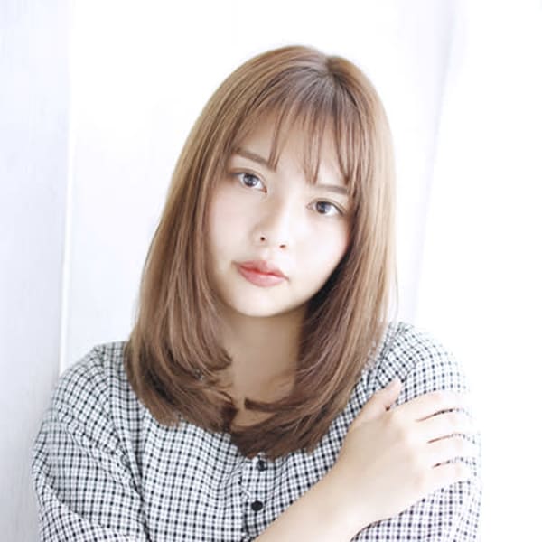 シースルーバングのストレート|LUXIA