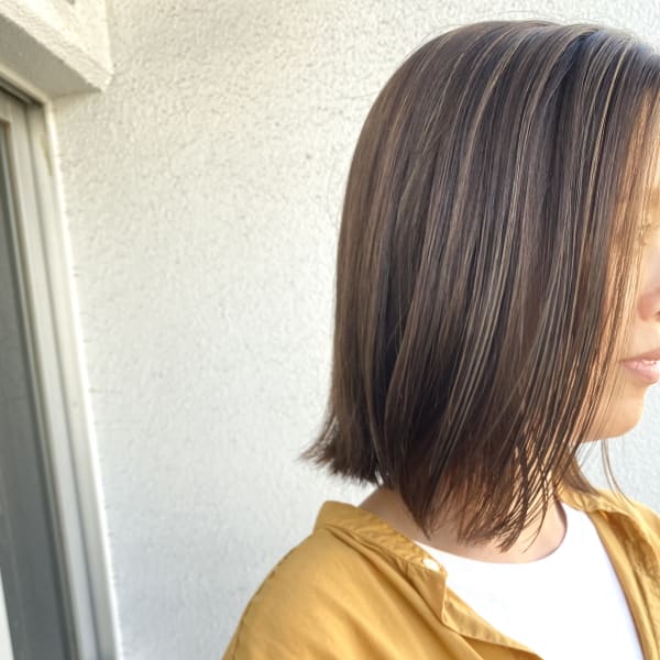 ナチュラルハイライト|HAIRSALON solork