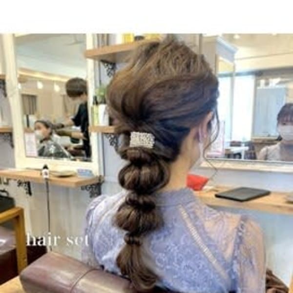 結婚式 お呼ばれパーティーヘア アップスタイル 編みおろし