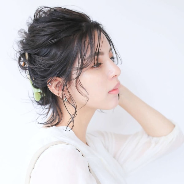 黒髪アレンジ　ふんわり波ウェーブボブ