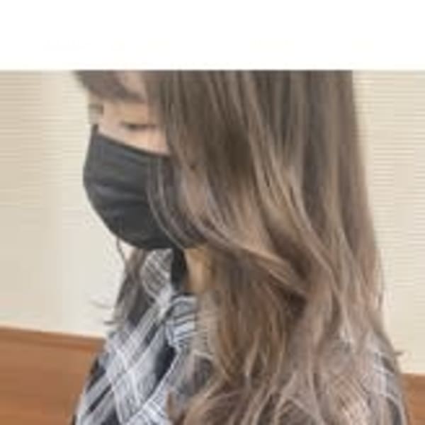 グラデーショングレージュ