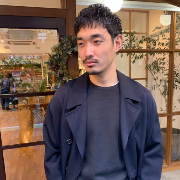 《e's中目黒美容室》黒髪が似合う大人ショート【諸星】