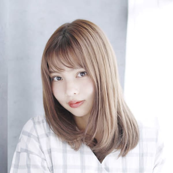 内巻きストレート|LUXIA