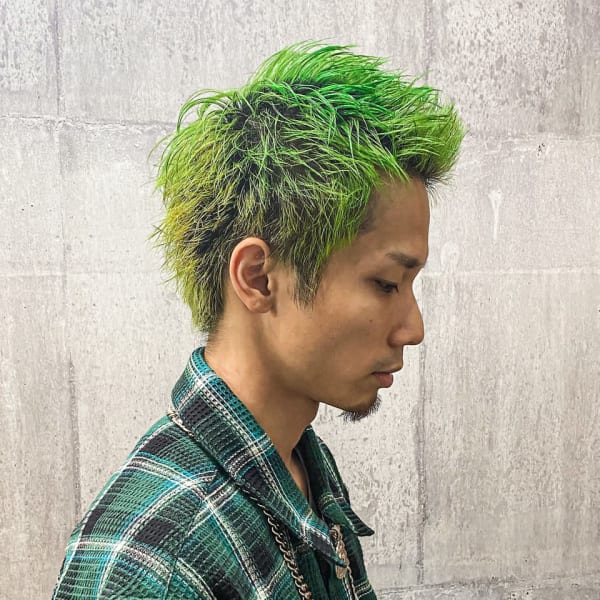 【amule hair】個性的ライムグリーンおしゃれボウズ