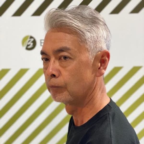 大人の刈り上げスタイル