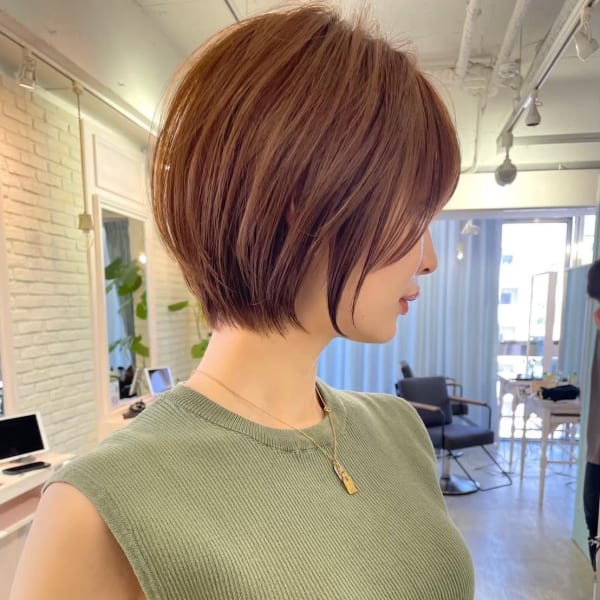 大人かわいいショートボブ　美髪　ネビージュ