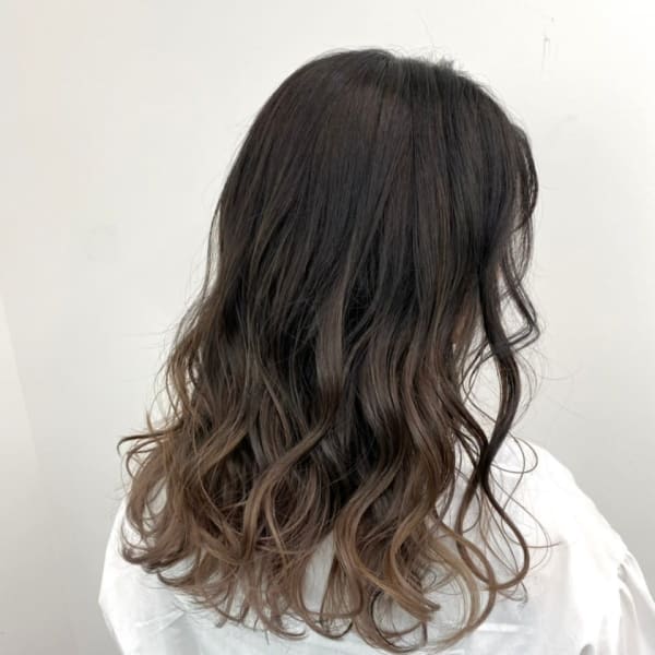 ミルクティーベージュ