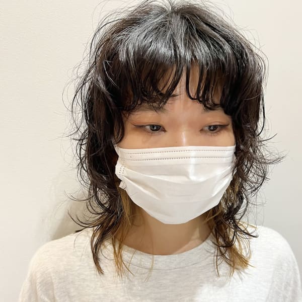 ウルフレイヤーのエアウェーブパーマ【池袋美容室　uchla】