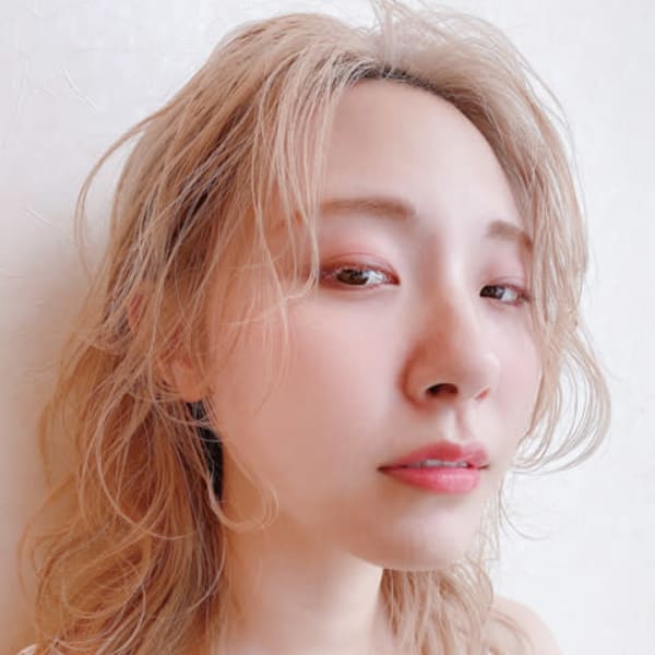 ホワイトブリーチヘア|ヘアサロン ウエーブ 流山店