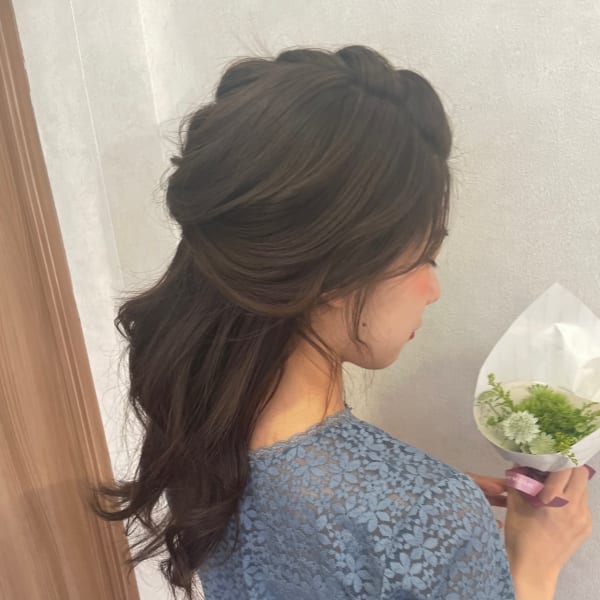 ゆるふわハーフアップ