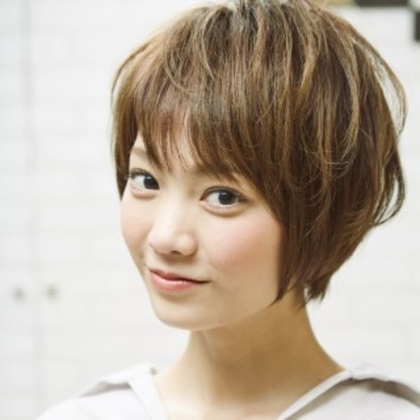 小顔エアリーひし形ショート☆大人ショート♪グレージュカラー☆