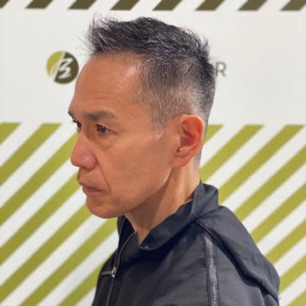 大人の刈り上げスタイル