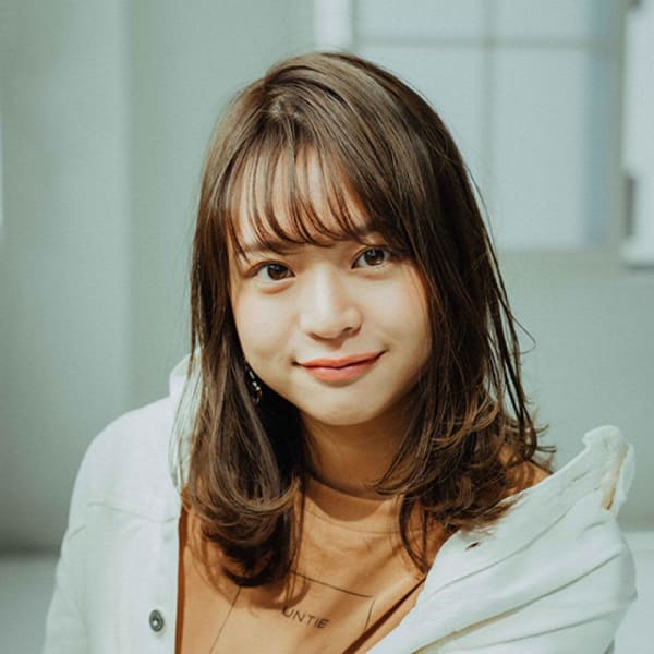 大人かわいいミディアムボブ